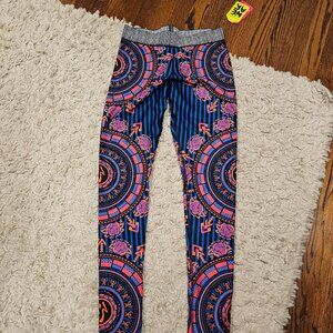 Zumba Pink/Purple/Blue Tribal Leggings Size M NWT